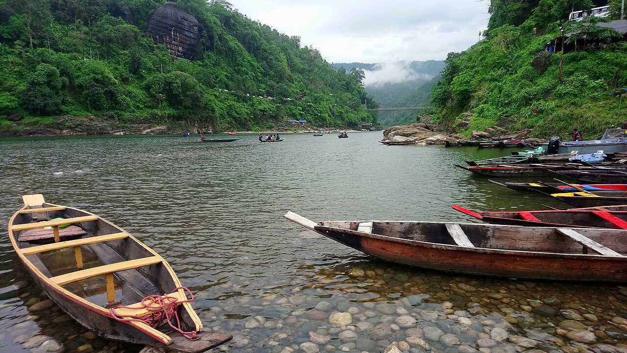 Boating in Dawki: Crystal Clear Umngot River Guide